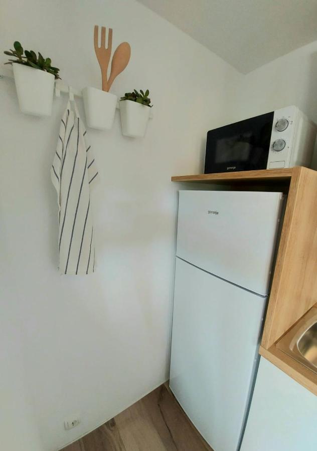 Mobile Homes Charly Tisno Luaran gambar