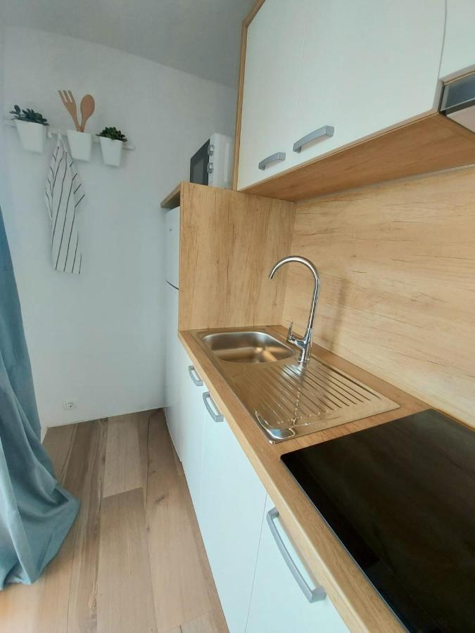 Mobile Homes Charly Tisno Luaran gambar